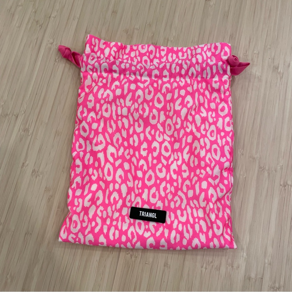 Triangl pink and white leopard bikini bag